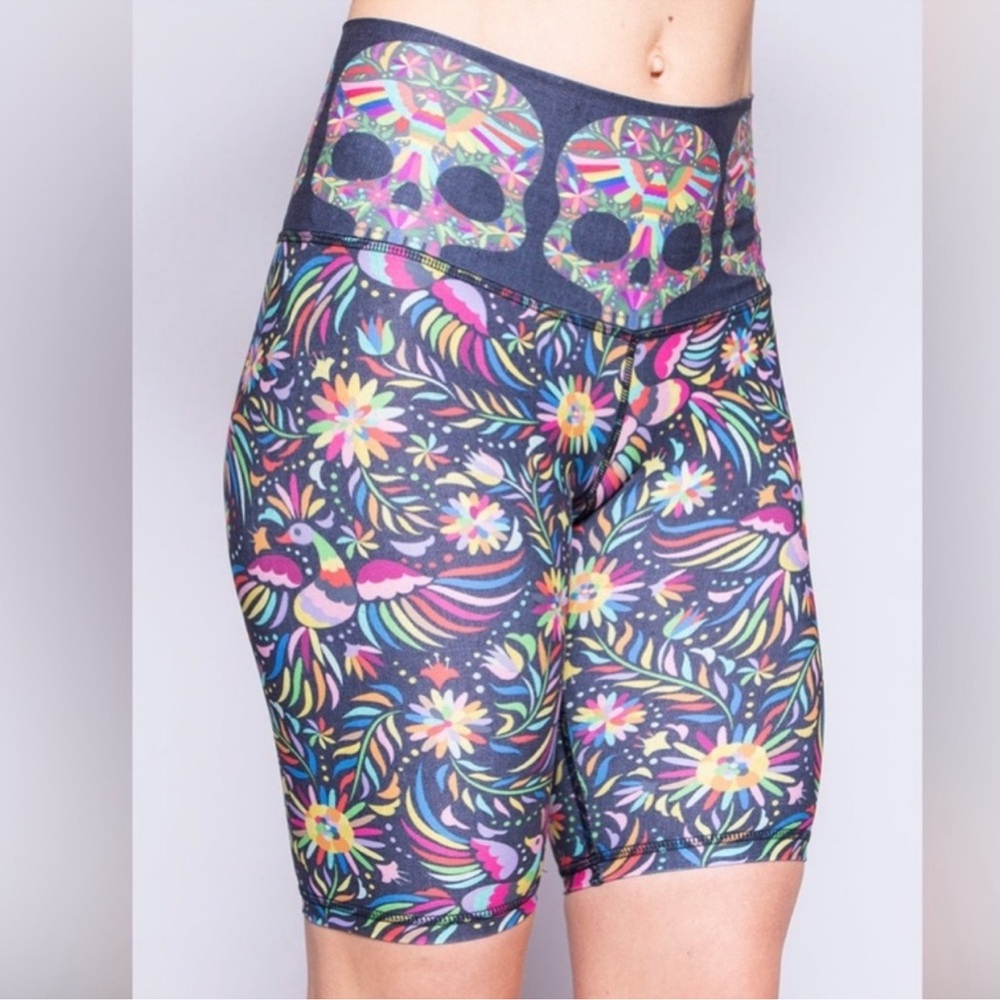 Niyama Sol Otomi Dos Biker Shorts Otomi Dos NWT